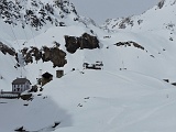 Zoommata sul Rifugio Margaroli